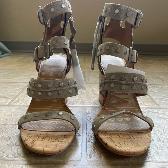 Dolce Vita Effie Block Heel Sandal Size 6.5 - Picture 2 of 5